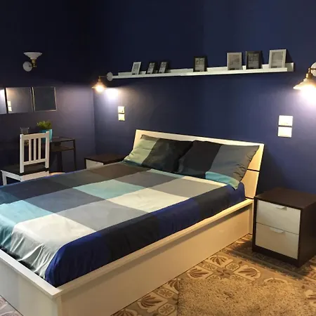 Blues Oda ve Kahvaltı Trani