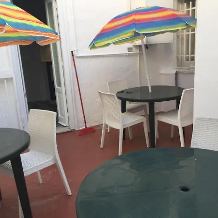 Blues Oda ve Kahvaltı Trani